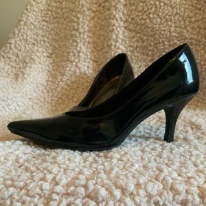 Black Pointy Toe Heels